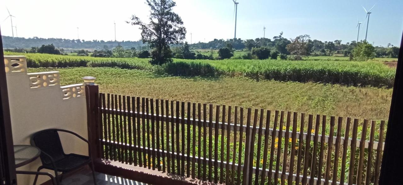 Touch The Wind Hotel Chaiyaphum Eksteriør billede