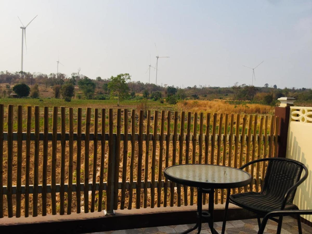 Touch The Wind Hotel Chaiyaphum Eksteriør billede